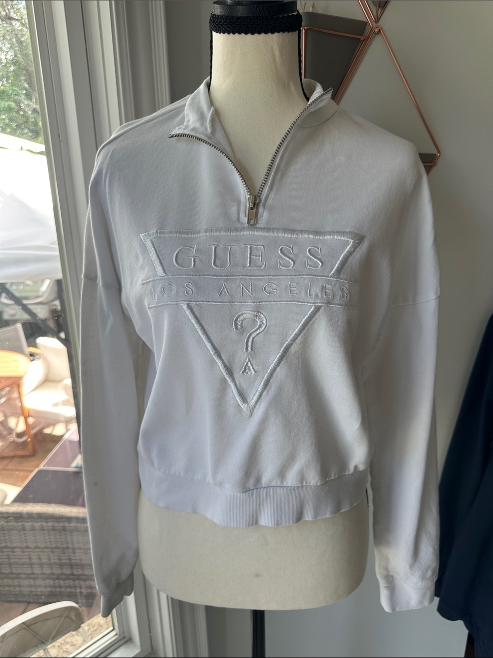 VINTAGE Y2K GUESS Logo White Quarter-Zip Pullover Sweater Sweatshirt Size Small